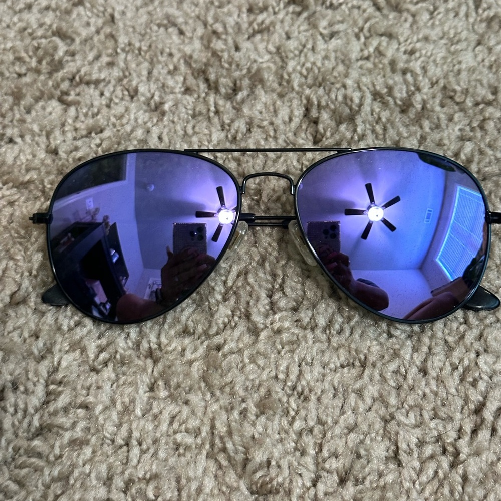 sunglasses
